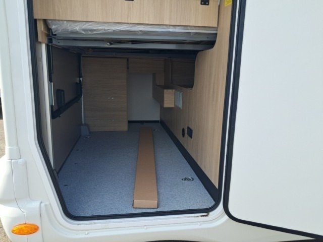 Challenger 318 Anniversary Edition break anniv - Photo 14