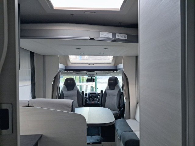 Challenger 396 - Photo 8