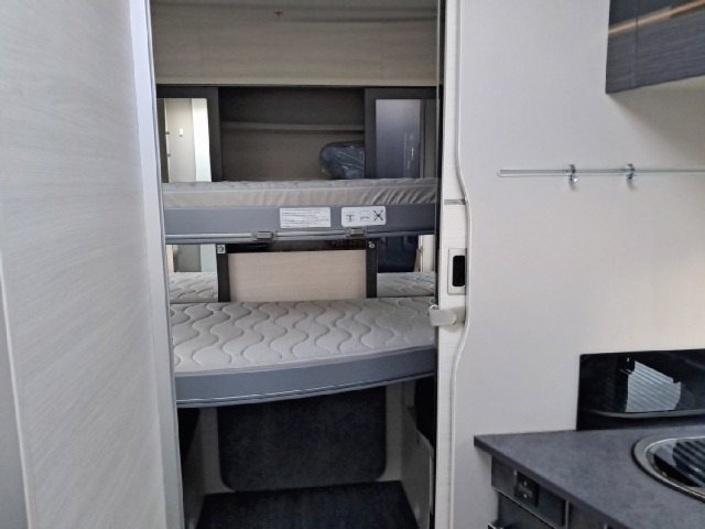 Challenger 396 - Photo 11