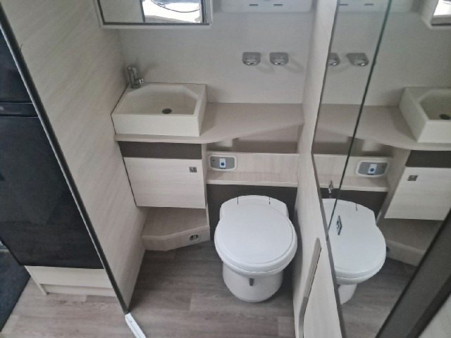 Challenger Mageo 290 - Photo 9