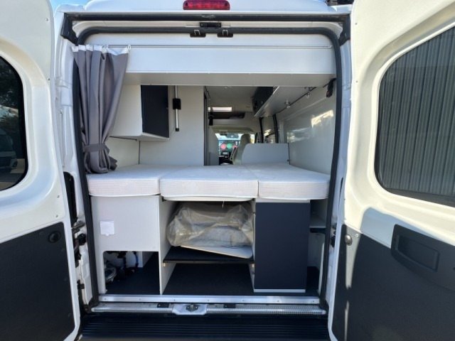 Font Vendome Rando Van - Photo 8