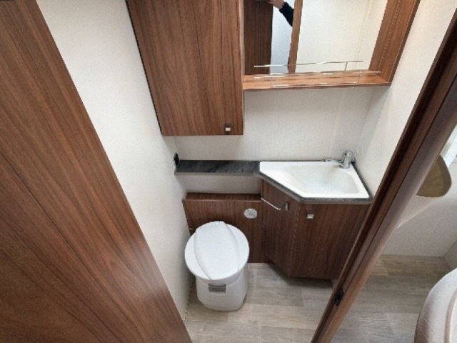 Pilote P 706 C Essentiel - Photo 8