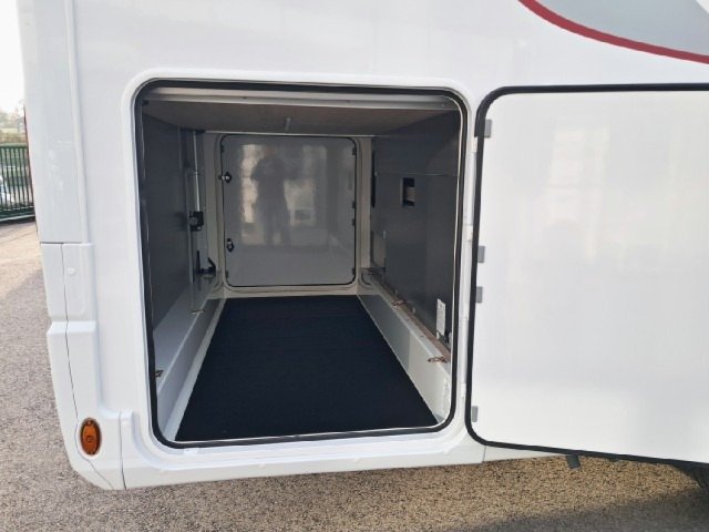 Rapido 696 F 696f 65 ans - Photo 10