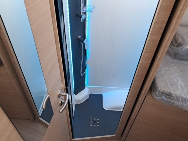 Rapido 8066 DF - Photo 8