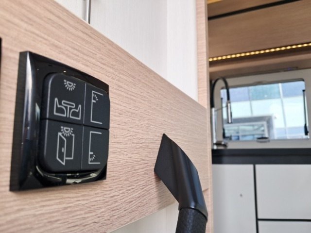 Rapido 8066 DF - Photo 12