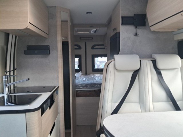 Rapido Van V55 v 55 - Photo 5