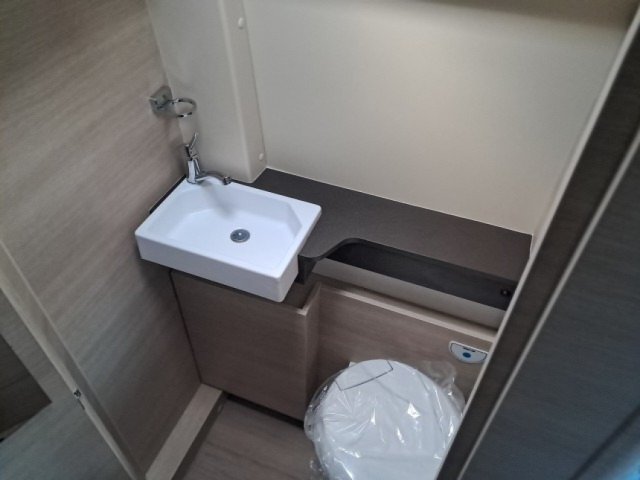 Rapido Van V55 v 55 - Photo 9