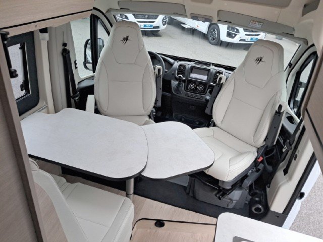 Rapido Van V68 v 68 - Photo 5