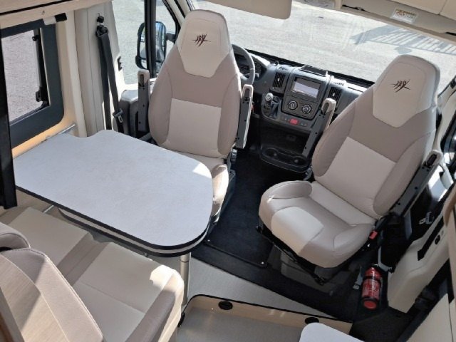 Rapido Van V68 v 68 - Photo 5