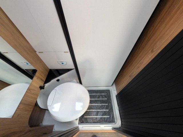 Font Vendome Duo Van Elegance duovan garage - Photo 10