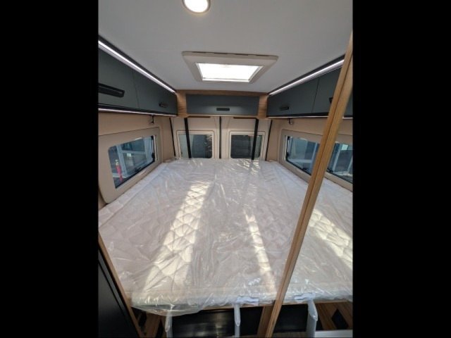 Font Vendome Duo Van Elegance duovan garage - Photo 13