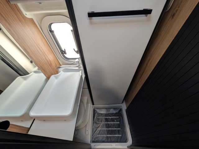 Font Vendome Leader Camp Elegance - Photo 2