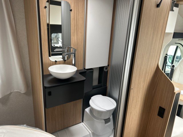 Pilote P 650 C Expression - Photo 8