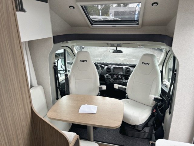 Pilote P 650 C Expression - Photo 12