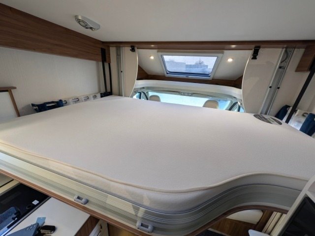 Pilote P 706 C Sensation - Photo 9