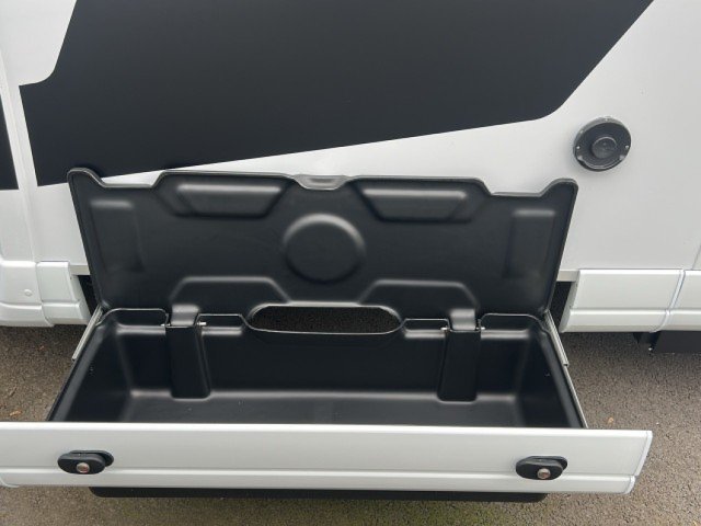 Pilote P 740 FGJ Evidence - Photo 9