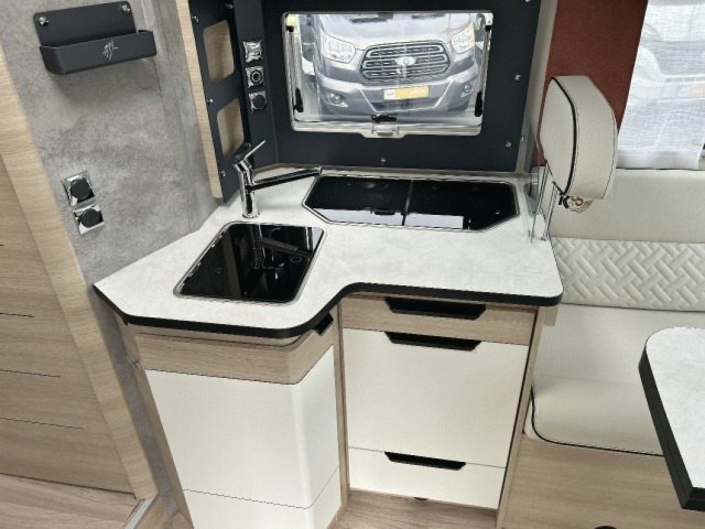 Rapido 696 F 696f 65 ans - Photo 6