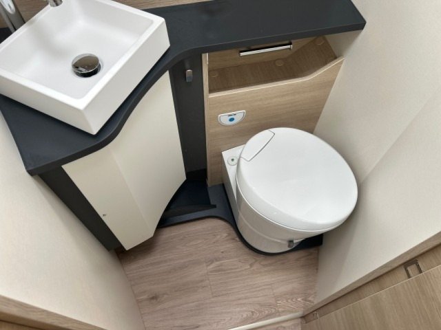 Rapido 696 F 696f 65 ans - Photo 8