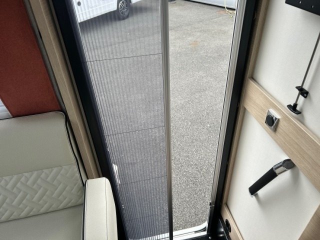 Rapido 696 F 696f 65 ans - Photo 11