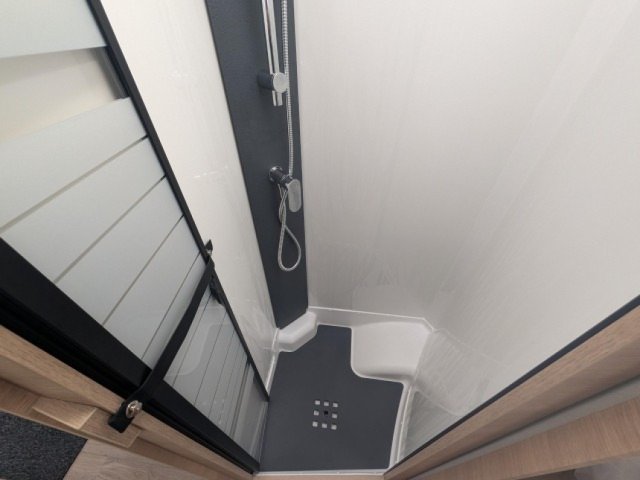 Rapido 8096 DF - Photo 6