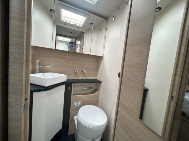 Rapido 896 F - Photo 9