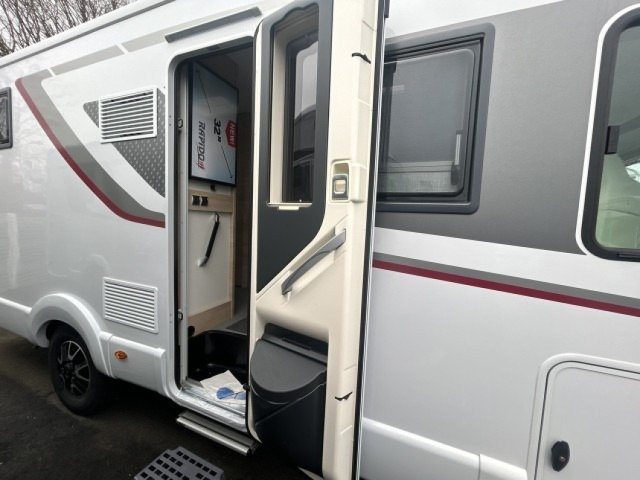 Rapido 896 F - Photo 12