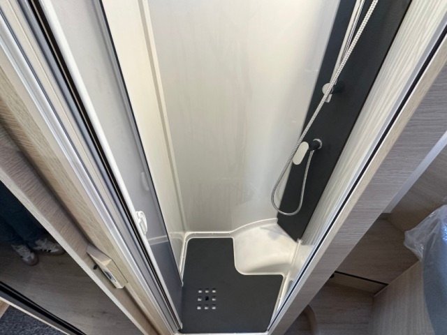 Rapido C86 c 86 i 65 ans - Photo 8