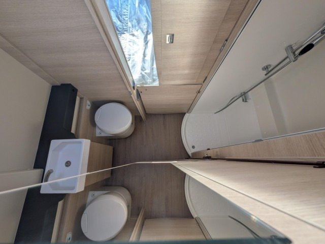 Rapido Van V55 v 55 - Photo 3