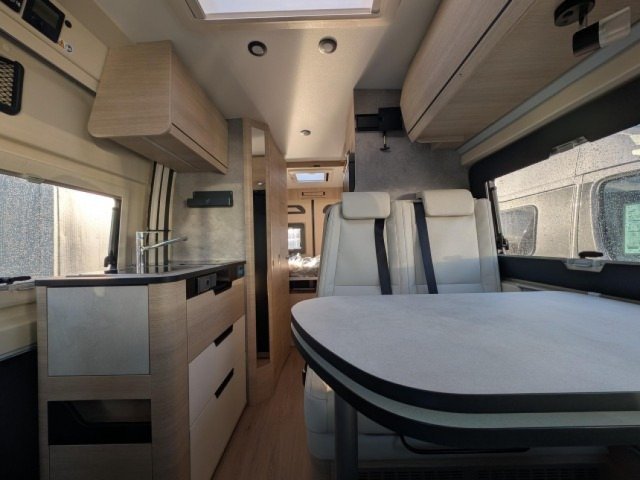 Rapido Van V55 v 55 - Photo 10