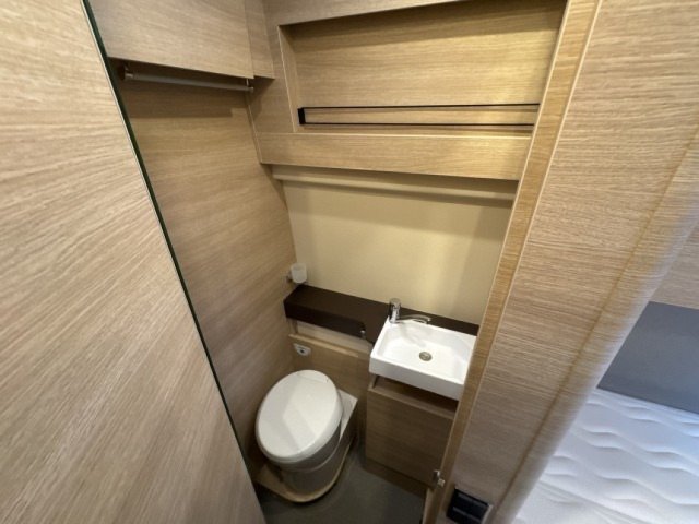 Rapido Van V65 XL v 65 - Photo 7