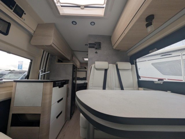 Rapido Van V68 v 68 - Photo 3