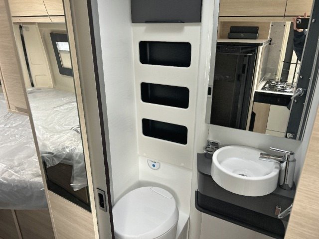 Rapido Van V68 v 68 - Photo 9