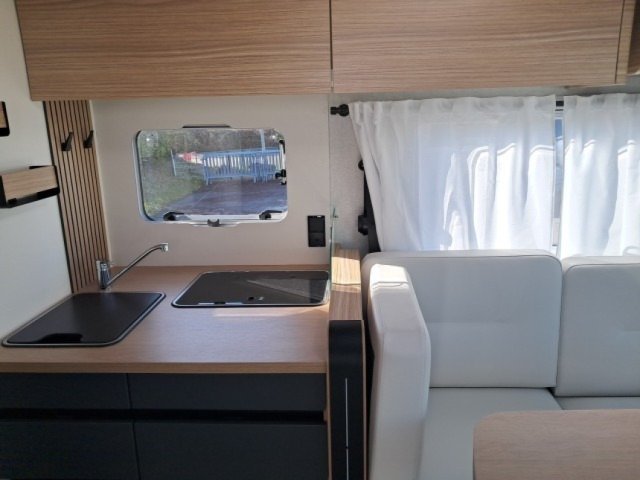 Bavaria Initial I720FC Unik i 720 fc - Photo 3