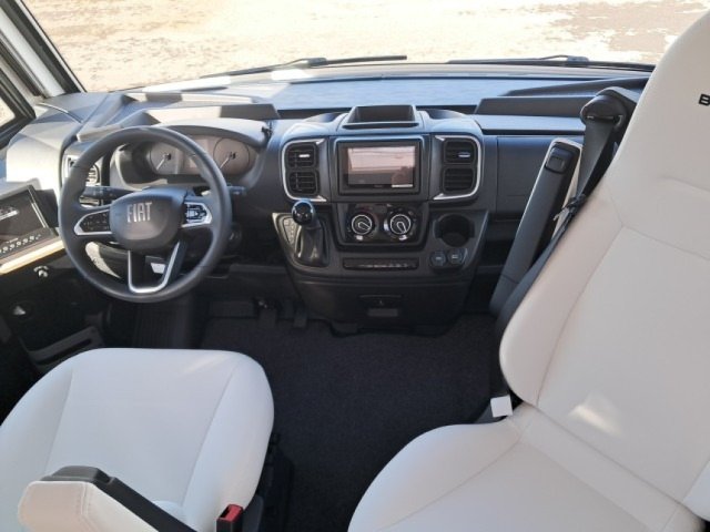 Bavaria Initial I720FC Unik i 720 fc - Photo 6