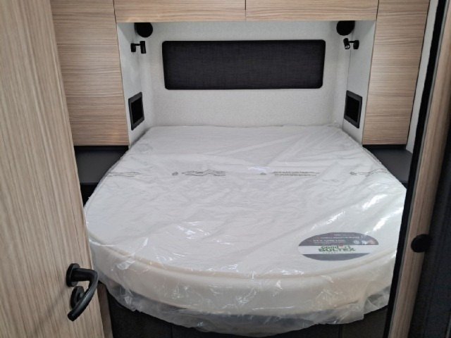 Bavaria Initial I720FC Unik i 720 fc - Photo 8