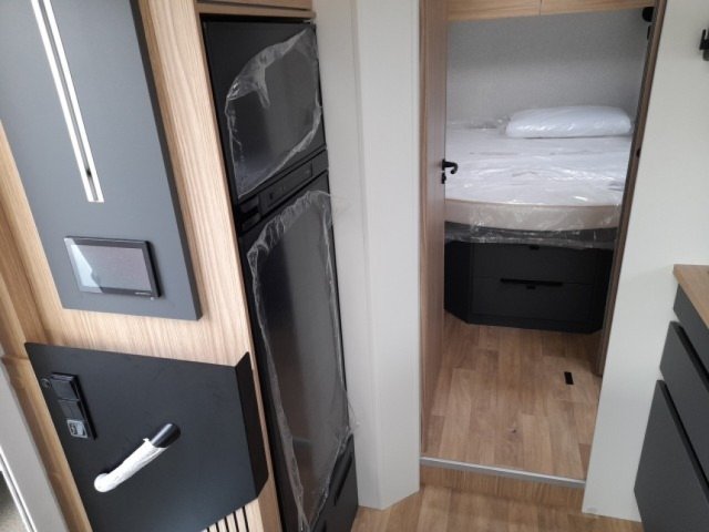 Bavaria Initial I740FC Style i 740 fc - Photo 5