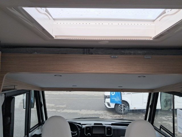 Bavaria Initial I740FGJ Nomade i 740 fgj - Photo 6