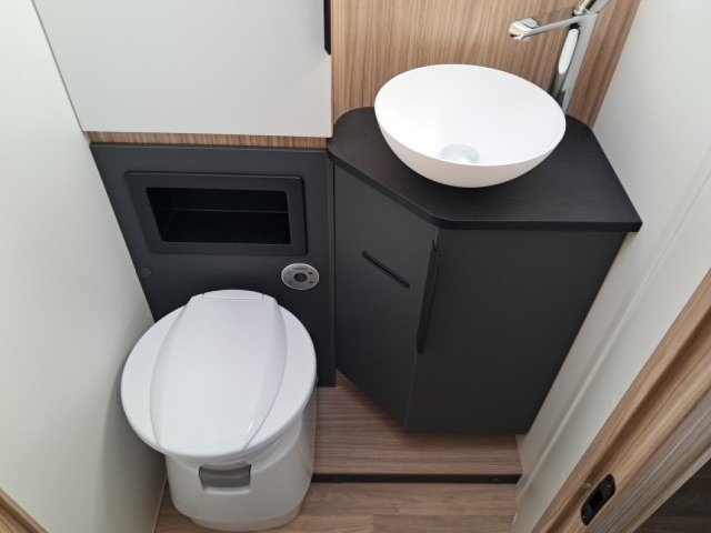 Bavaria T720FC Intense t 720 fc - Photo 9