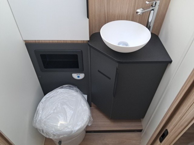 Bavaria Tren-D T720FC Nomade t 720 fc - Photo 9