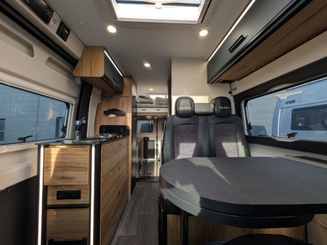 Font Vendome Duo Van Elegance duovan garage - Photo 3