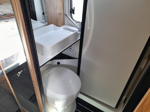 Font Vendome Leader Camp Elegance - Photo 6