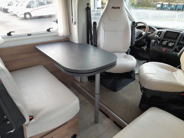 Pilote P 746 FC Essentiel - Photo 4