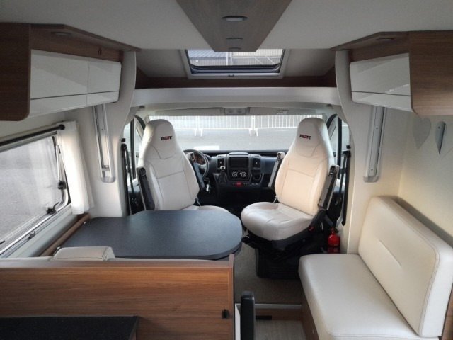 Pilote P 746 FC Essentiel - Photo 5