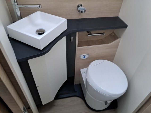 Rapido 696 F 696f 65 ans - Photo 10