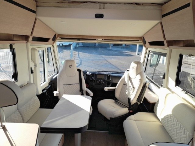 Rapido 8066 DF - Photo 4