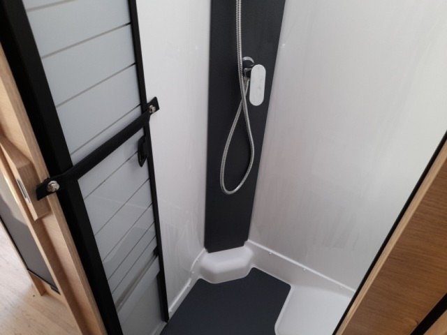 Rapido 8066 DF - Photo 6