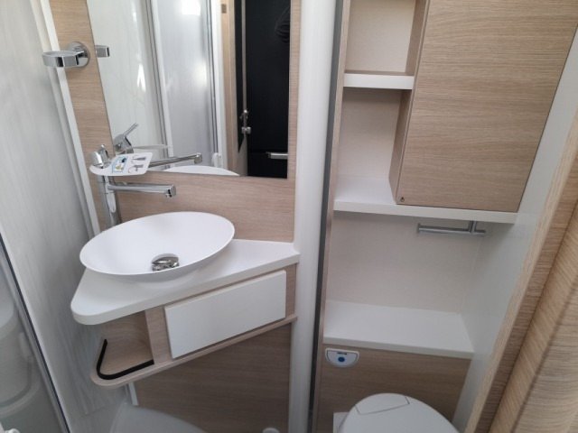 Rapido C55i c 55 i 65 ans - Photo 6