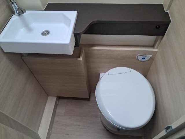 Rapido Van V55 v 55 - Photo 7