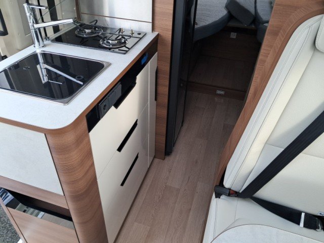 Rapido Van V68 v 68 - Photo 6