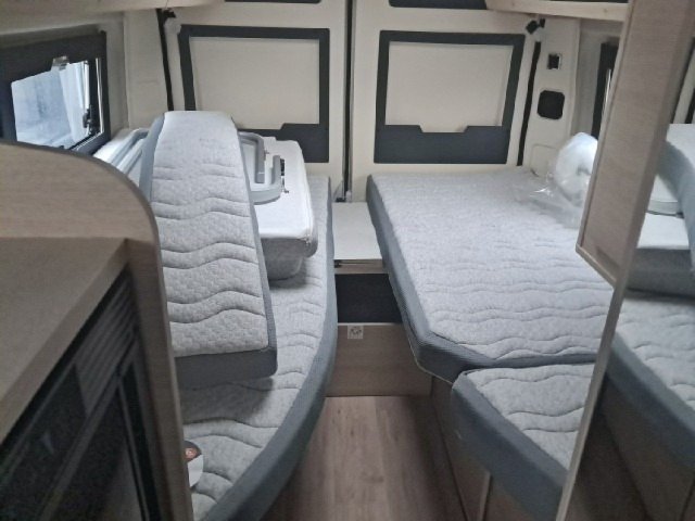 Rapido Van V68 v 68 - Photo 9